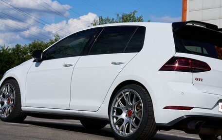 Volkswagen Golf GTI VII, 2019 год, 2 850 000 рублей, 8 фотография