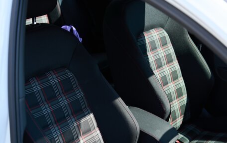 Volkswagen Golf GTI VII, 2019 год, 2 850 000 рублей, 20 фотография