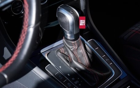 Volkswagen Golf GTI VII, 2019 год, 2 850 000 рублей, 18 фотография