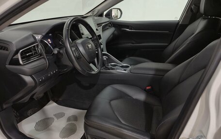 Toyota Camry, 2021 год, 3 220 000 рублей, 9 фотография