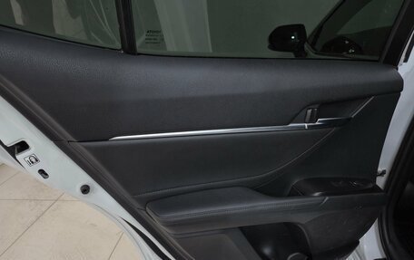 Toyota Camry, 2021 год, 3 220 000 рублей, 14 фотография
