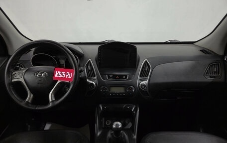 Hyundai ix35 I рестайлинг, 2011 год, 1 040 000 рублей, 13 фотография