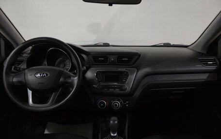 KIA Rio III рестайлинг, 2013 год, 670 000 рублей, 10 фотография