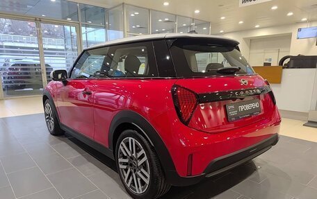 MINI Hatch, 2024 год, 4 350 000 рублей, 8 фотография