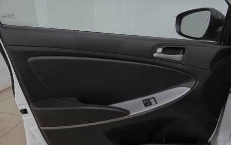 Hyundai Solaris II рестайлинг, 2016 год, 690 000 рублей, 7 фотография
