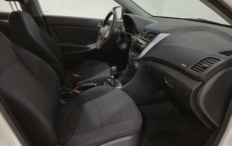 Hyundai Solaris II рестайлинг, 2016 год, 690 000 рублей, 13 фотография