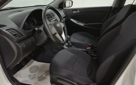 Hyundai Solaris II рестайлинг, 2016 год, 690 000 рублей, 9 фотография