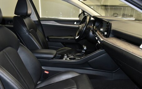 KIA K5, 2021 год, 2 367 000 рублей, 11 фотография
