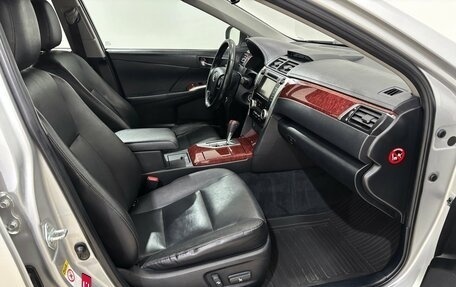 Toyota Camry, 2012 год, 1 500 000 рублей, 13 фотография