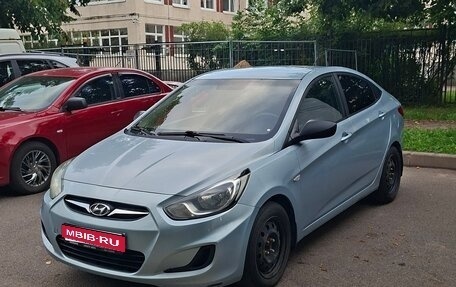 Hyundai Solaris II рестайлинг, 2013 год, 650 000 рублей, 1 фотография