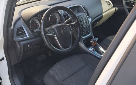 Opel Astra J, 2014 год, 900 000 рублей, 7 фотография