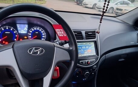 Hyundai Solaris II рестайлинг, 2013 год, 650 000 рублей, 7 фотография