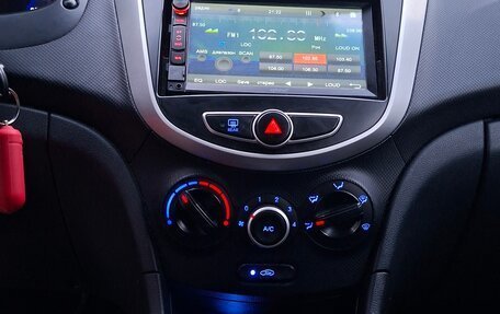 Hyundai Solaris II рестайлинг, 2013 год, 650 000 рублей, 10 фотография