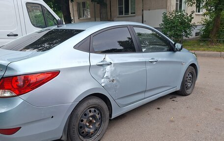 Hyundai Solaris II рестайлинг, 2013 год, 650 000 рублей, 13 фотография