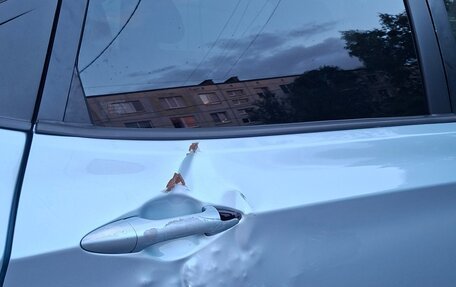 Hyundai Solaris II рестайлинг, 2013 год, 650 000 рублей, 14 фотография