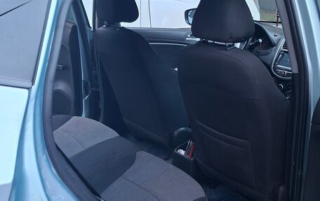 Hyundai Solaris II рестайлинг, 2013 год, 650 000 рублей, 16 фотография