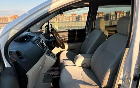 Toyota Passo Sette, 2009 год, 765 000 рублей, 19 фотография