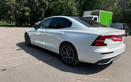 Volvo S60 III, 2020 год, 3 062 000 рублей, 4 фотография