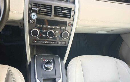 Land Rover Discovery Sport I рестайлинг, 2016 год, 2 200 000 рублей, 9 фотография