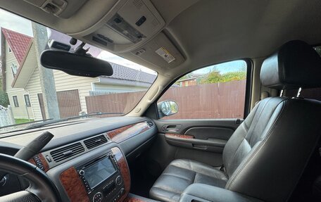 Chevrolet Tahoe III, 2008 год, 1 890 000 рублей, 20 фотография