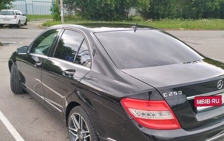 Mercedes-Benz C-Класс, 2009 год, 1 100 000 рублей, 7 фотография