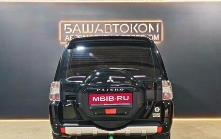 Mitsubishi Pajero IV, 2017 год, 2 600 000 рублей, 5 фотография