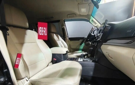 Mitsubishi Pajero IV, 2017 год, 2 600 000 рублей, 17 фотография