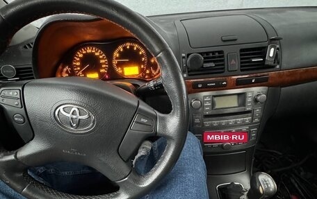Toyota Avensis III рестайлинг, 2008 год, 800 000 рублей, 1 фотография
