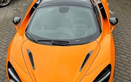 McLaren 720S, 2022 год, 33 000 000 рублей, 2 фотография