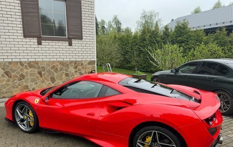 Ferrari F8, 2021 год, 24 500 000 рублей, 3 фотография