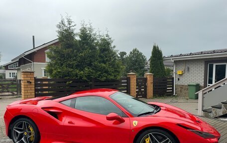 Ferrari F8, 2021 год, 24 500 000 рублей, 2 фотография