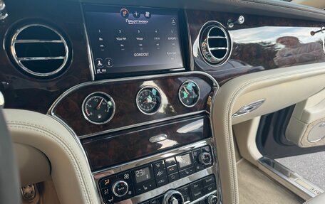 Bentley Mulsanne II, 2017 год, 22 000 000 рублей, 15 фотография