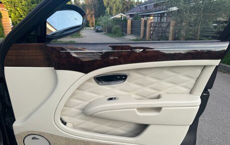 Bentley Mulsanne II, 2017 год, 22 000 000 рублей, 25 фотография
