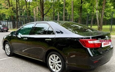 Toyota Camry, 2013 год, 1 700 000 рублей, 4 фотография