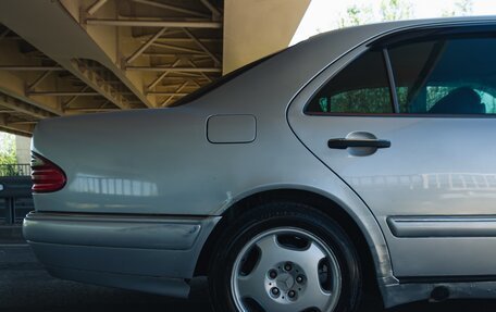 Mercedes-Benz E-Класс, 1996 год, 320 000 рублей, 5 фотография