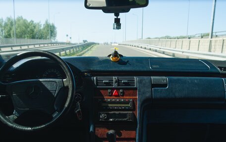 Mercedes-Benz E-Класс, 1996 год, 320 000 рублей, 7 фотография