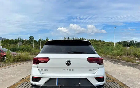 Volkswagen T-Roc I, 2022 год, 1 337 000 рублей, 5 фотография