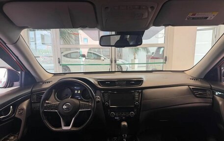 Nissan X-Trail, 2018 год, 2 390 000 рублей, 11 фотография