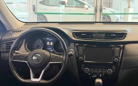 Nissan X-Trail, 2018 год, 2 390 000 рублей, 8 фотография