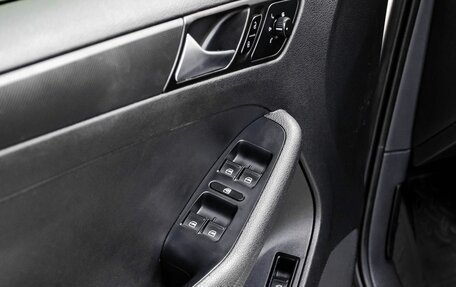 Volkswagen Jetta VI, 2014 год, 999 000 рублей, 20 фотография