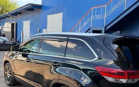 Toyota Highlander III, 2017 год, 2 650 000 рублей, 4 фотография