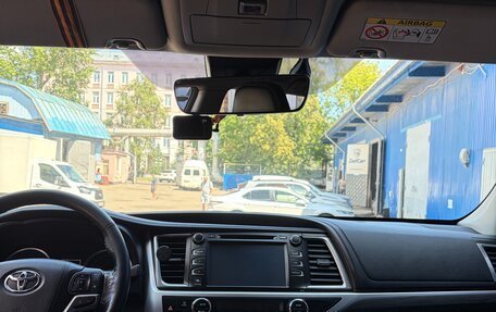 Toyota Highlander III, 2017 год, 2 650 000 рублей, 19 фотография