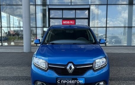 Renault Logan II, 2017 год, 800 000 рублей, 2 фотография