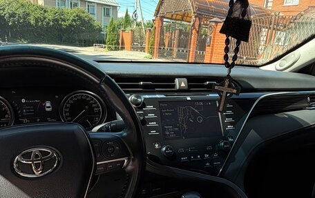 Toyota Camry, 2019 год, 2 700 000 рублей, 9 фотография