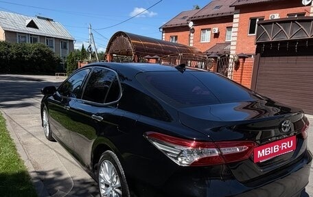 Toyota Camry, 2019 год, 2 700 000 рублей, 8 фотография