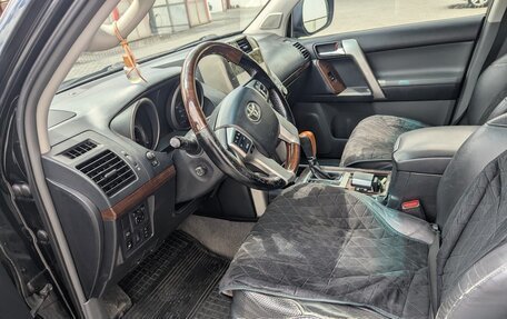 Toyota Land Cruiser Prado 150 рестайлинг 2, 2010 год, 2 250 000 рублей, 11 фотография