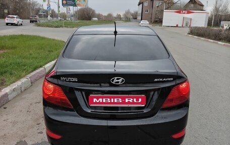 Hyundai Solaris II рестайлинг, 2011 год, 600 000 рублей, 2 фотография