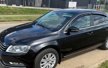 Volkswagen Passat B7, 2013 год, 1 350 000 рублей, 2 фотография