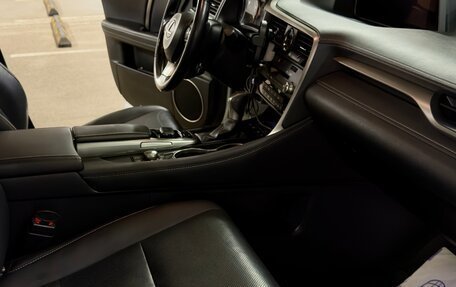 Lexus RX IV рестайлинг, 2017 год, 4 600 000 рублей, 14 фотография