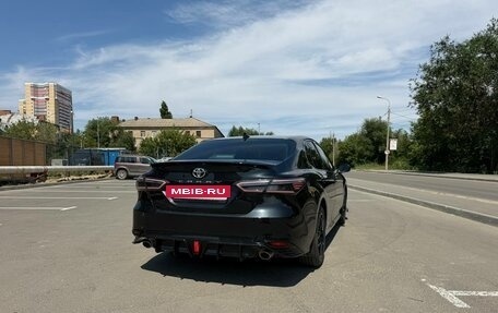 Toyota Camry, 2023 год, 3 250 000 рублей, 4 фотография